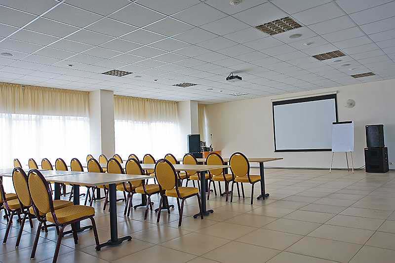 конференц-зал в гостинице Бригантина - деловые встречи в Геленджике
