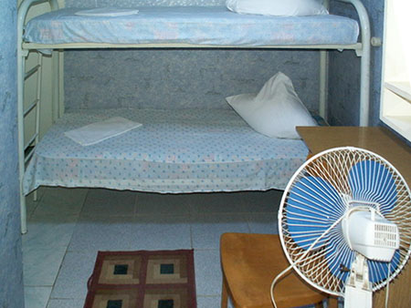 детская спальня в квартире для отдыха в геленджике.jpg